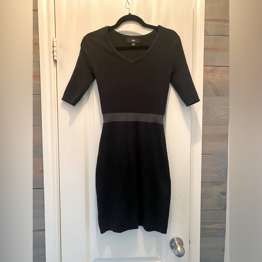 Mission slim fitting cute dress (XS).